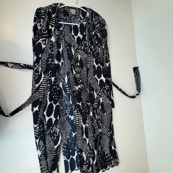 Chico’s Travelers Textured Crinkle Trench Belted Jacket Size M - Picture 9 of 10